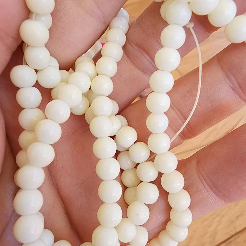 8 strands of beads for jewelry making and various crafts - Picture 6 of 9